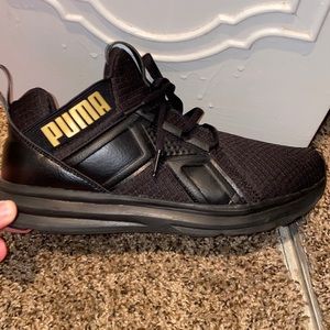 Puma Enzo black shoe